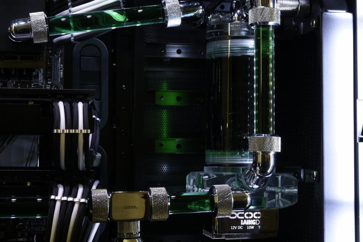 Alphacool Laing DDC310 - Single Edition - Black