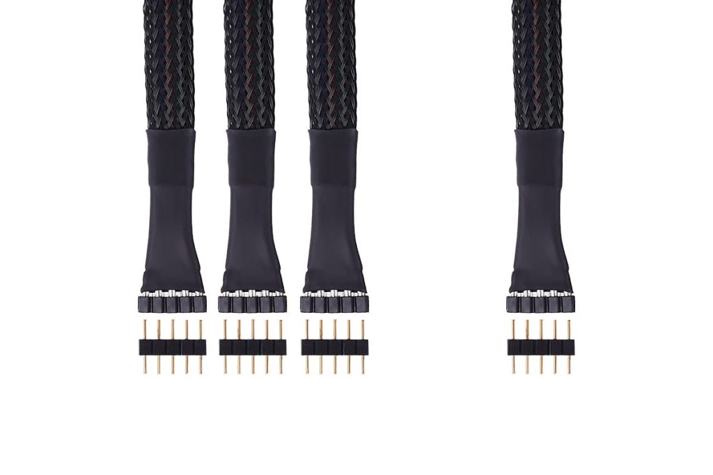Alphacool y-cable RGBW 5pol to 3x 5pol 30cm incl. connector - black