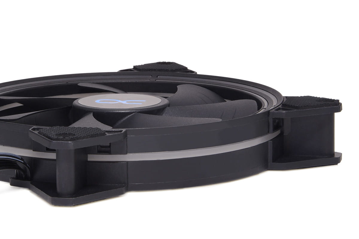 Alphacool Eiszyklon Aurora LUX PRO Digital RGB (140x140x25mm)