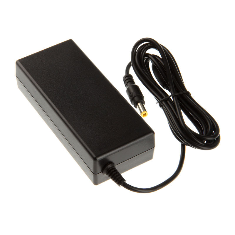 Akasa Newton S UCFF housing (Intel NUC), 65W power supply, OEM - black