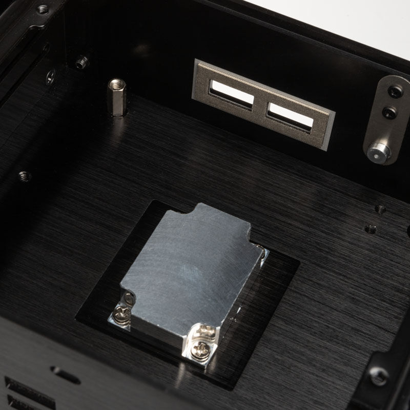Akasa Turing TN UCFF (Intel NUC) case, OEM - black