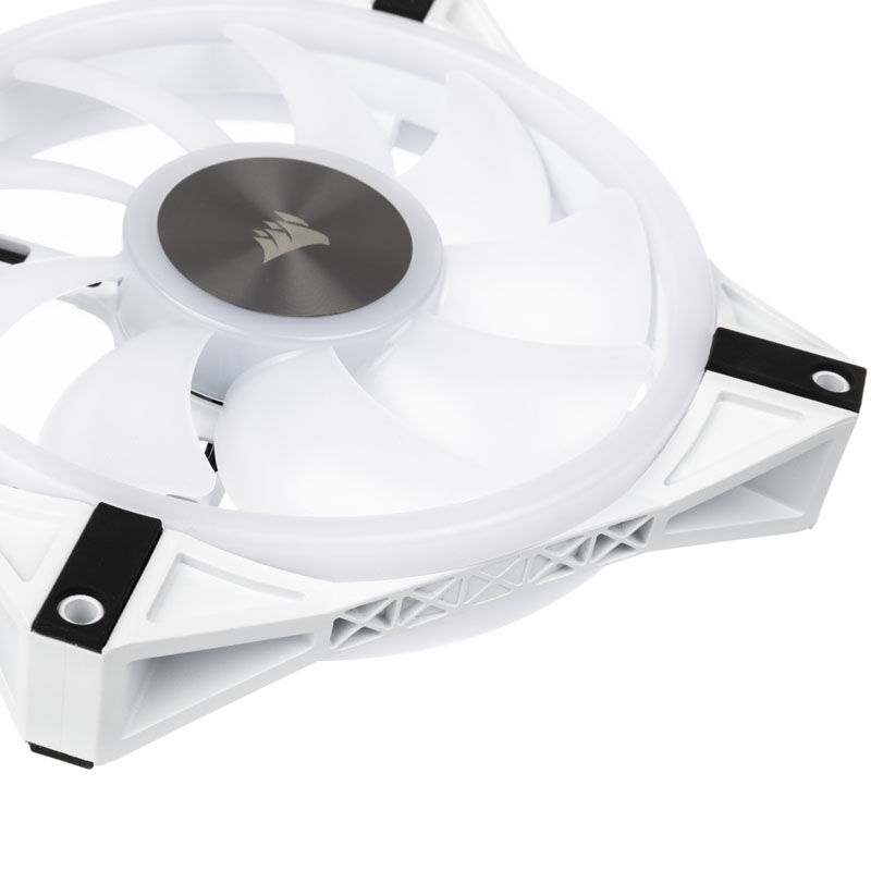 Corsair iCUE QL140 RGB PWM fan - 140mm, white