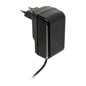 Akasa 15 watt USB Type C power supply compatible with Raspberry Pi 4, black : image 2