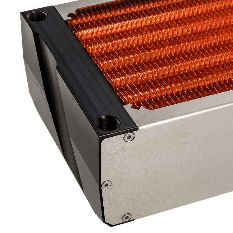Aqua Computer airplex radical 4/360, copper fins