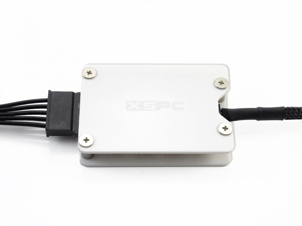 XSPC 8 Way, 3Pin, 5V, Addressable RGB Splitter Hub - SATA Powered (White)