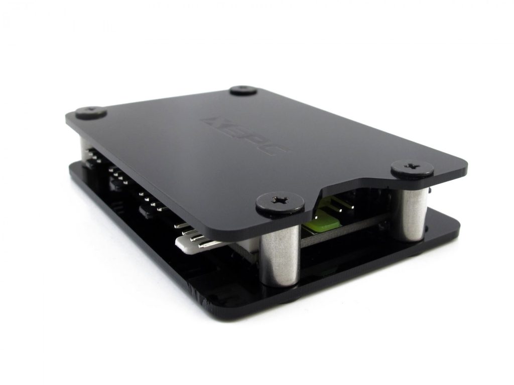 XSPC 8 Way PWM Splitter Hub - SATA Powered (Black) V2 : image 3