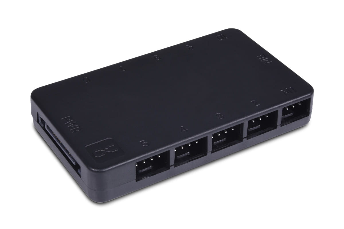 Alphacool Core 10x 4-Pin PWM splitter with SATA power connector