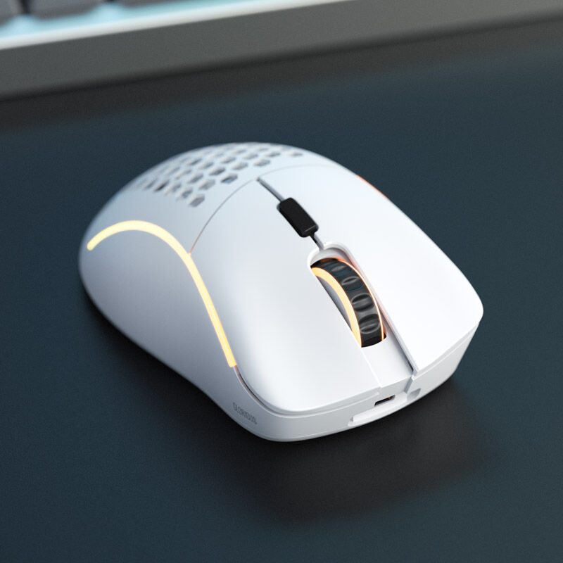 Glorious Model D wireless gaming mouse - white, matt