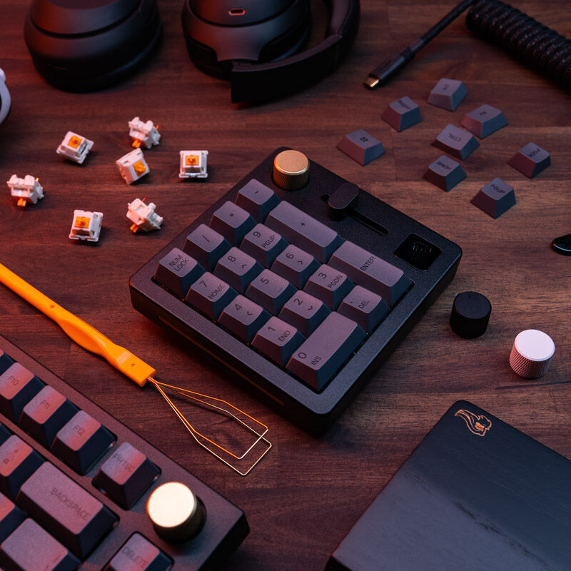 Glorious GMMK Wireless Numpad - Fox Switches, black