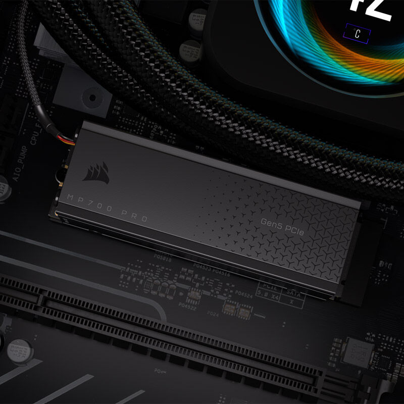 Corsair MP700 Pro NVMe SSD, PCIe 5.0 M.2 Type 2280 - 1TB with heatsink