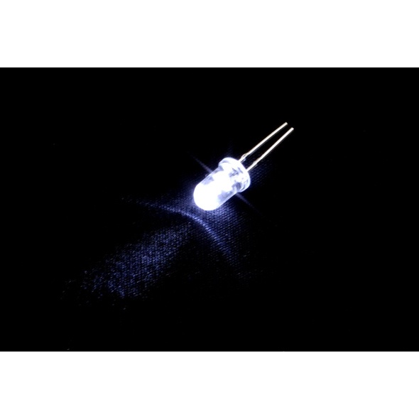 Demiawaking 100 Stück 5mm Ultra-Bright Weiße LEDs – 15000 Mcd, Wasserklar, 3,2–3,4 V, 20–25° Abstrahlwinkel