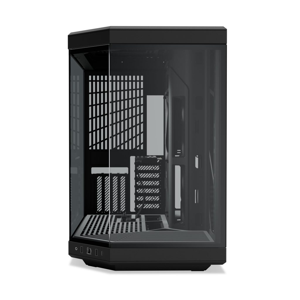 Hyte Y70 Midi Tower Standard - black