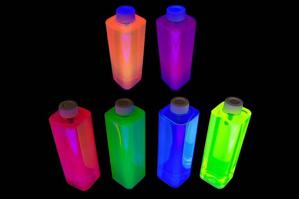 Koolance Liquid Coolant Bottle High-Performance UV Purple (23,67oz) 700ml
