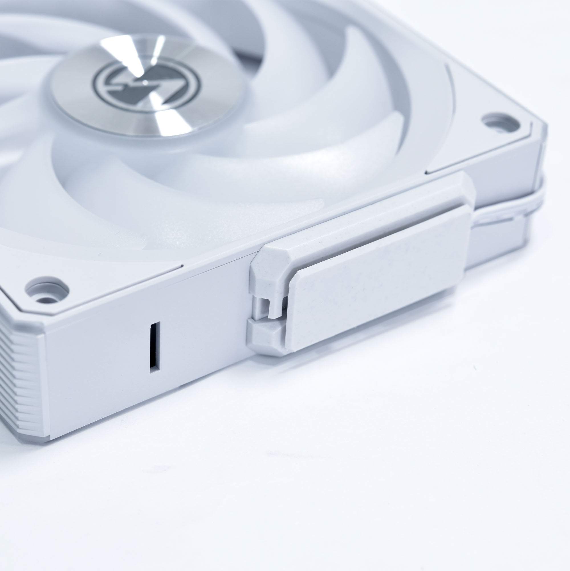 Lian Li UNI FAN CL wireless fans, pack of 3 - 120mm, white
