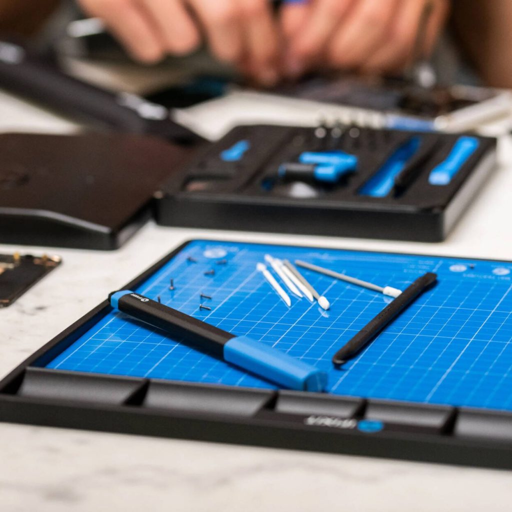 IFixit FixMat magnetic project mat, ESD-safe - blue