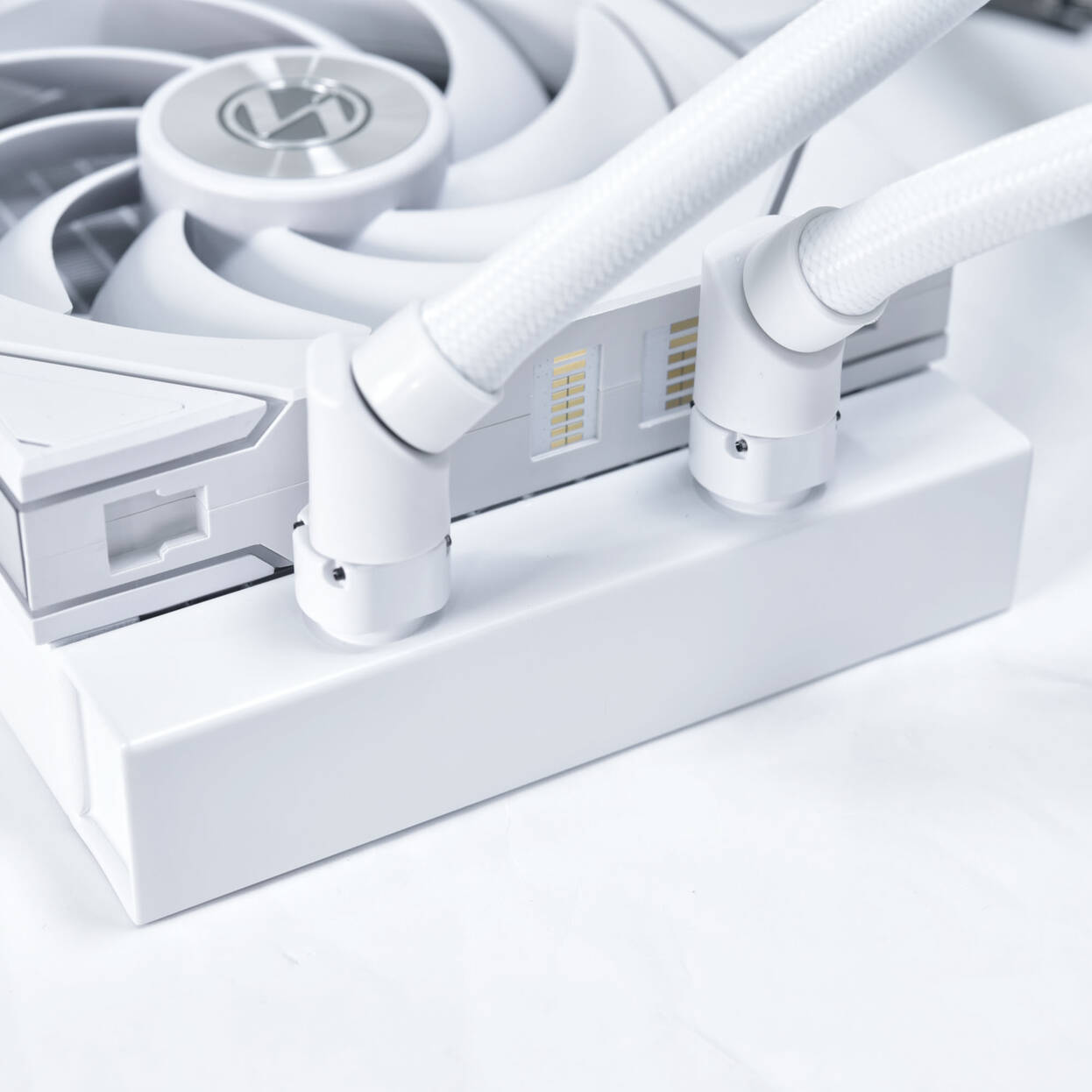 Lian Li Galahad II LCD 280 TL Wireless AIO Cooler - White