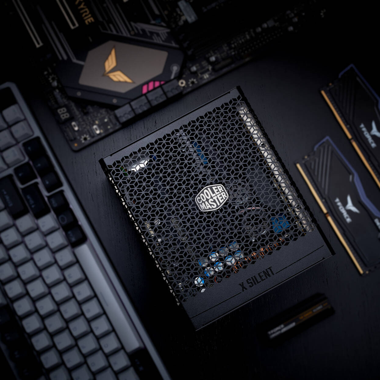 Cooler Master X Silent Edge 80 PLUS Platinum power supply, ATX 3.1, PCIe 5.1 - 850 Watt, : image 7
