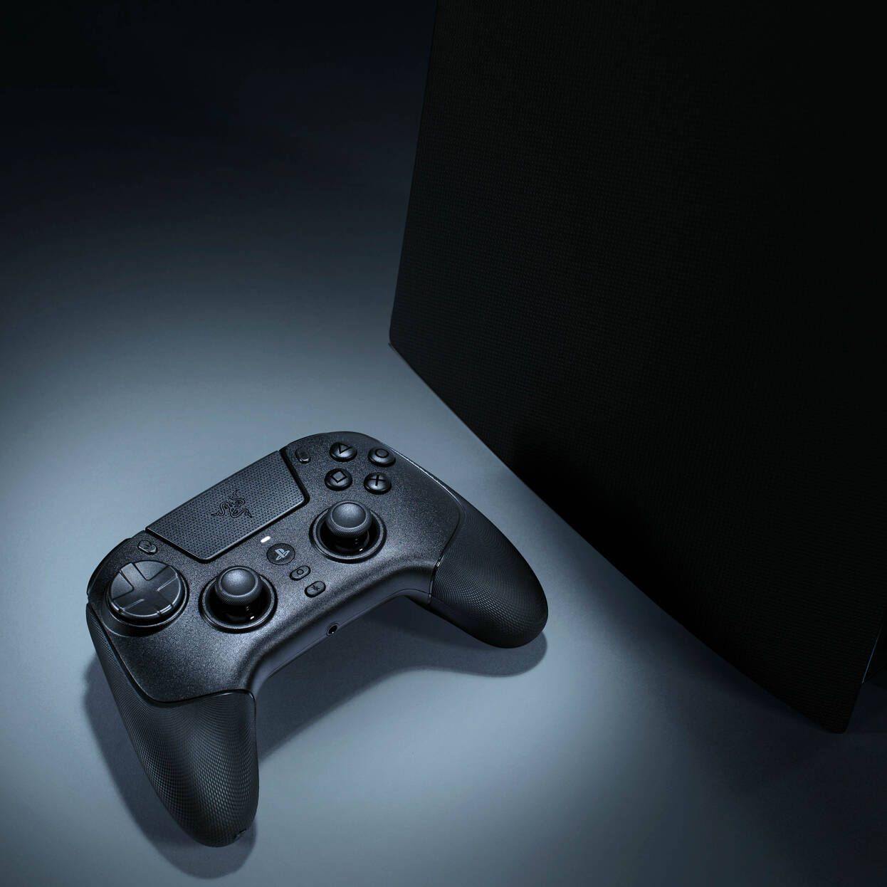 Razer Raiju V3 Pro Wireless PS5/PC Controller, Pro Buttons, Symmetrical Layout - Black
