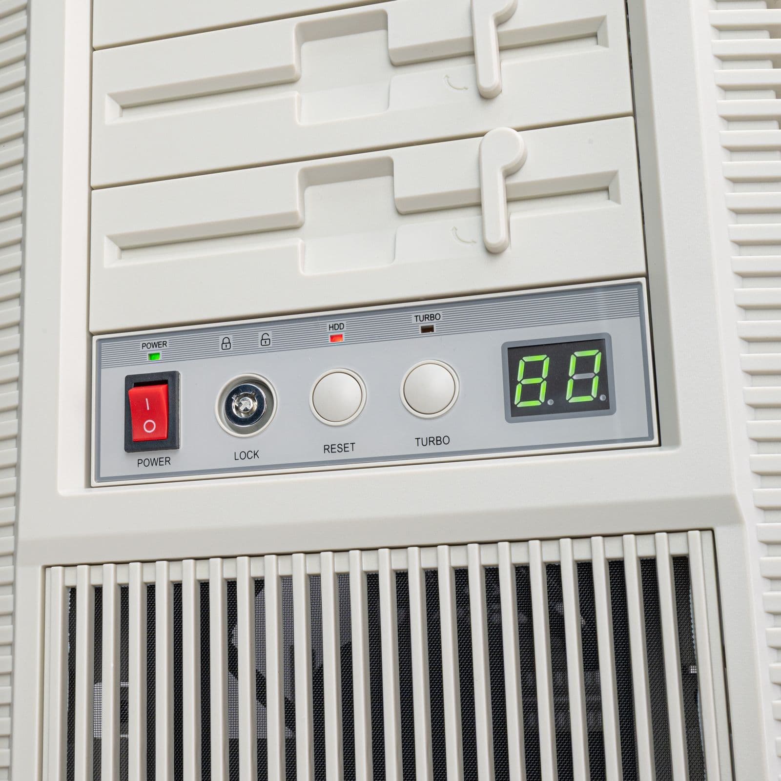 Silverstone FLP02 Retro Inspired Mid Tower Case Limited Edition