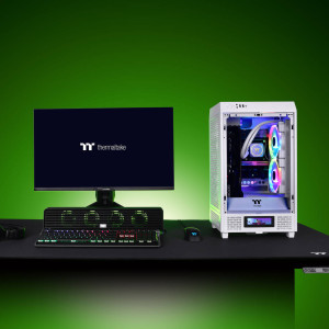 Thermaltake The Tower 200 PC Case, Mini Case, Mini-ITX, Tempered Glass - White